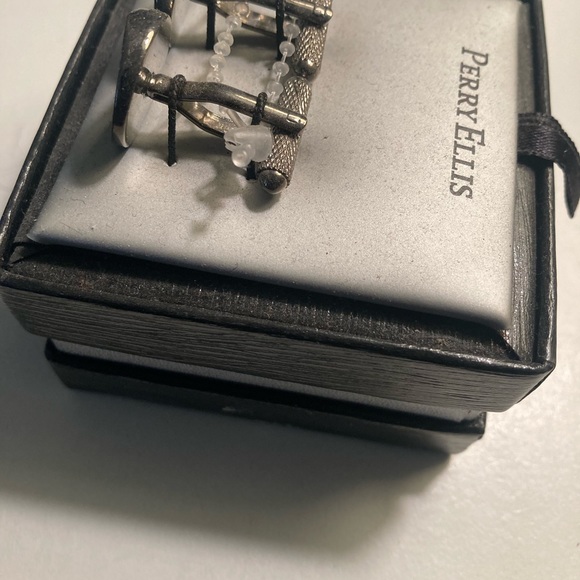 Perry Ellis cufflinks - Picture 4 of 6